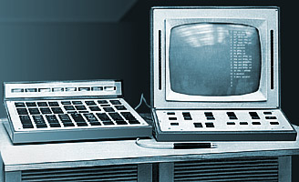 УСОМ (устройство связи оператора с машиной)